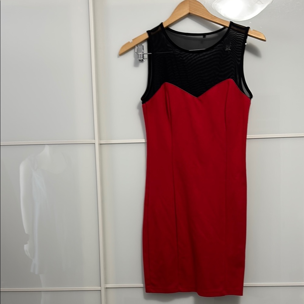 Red and Black Sheath Mini Dress Sweetheart Neckline